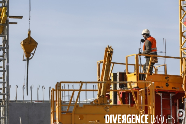 Construction du nouveau quartier Deschamps-Belvédère sur la rive droite de la Garonne