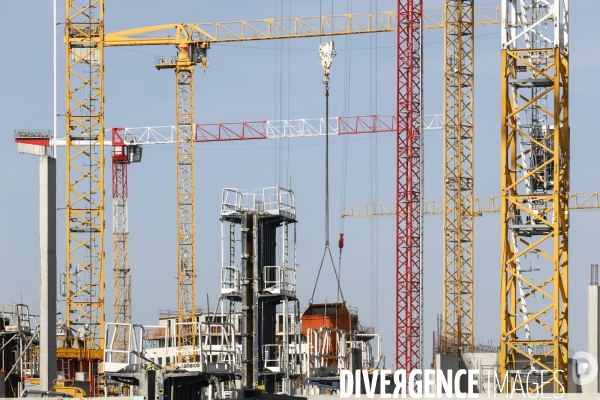 Construction du nouveau quartier Deschamps-Belvédère sur la rive droite de la Garonne