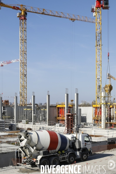 Construction du nouveau quartier Deschamps-Belvédère sur la rive droite de la Garonne