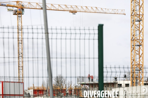 Construction du nouveau quartier Deschamps-Belvédère sur la rive droite de la Garonne