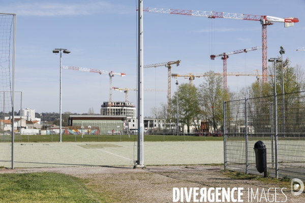 Construction du nouveau quartier Deschamps-Belvédère sur la rive droite de la Garonne