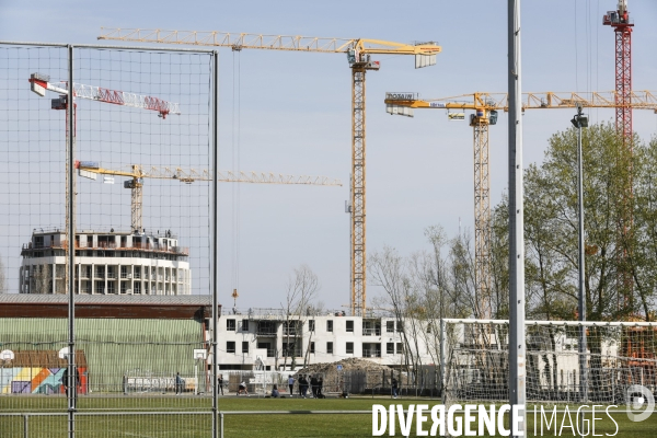 Construction du nouveau quartier Deschamps-Belvédère sur la rive droite de la Garonne