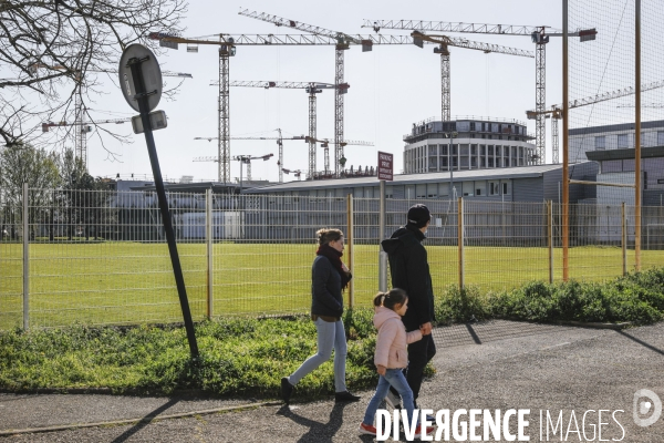 Construction du nouveau quartier Deschamps-Belvédère sur la rive droite de la Garonne