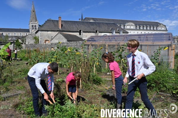 Lycée et collège catholiques de l Abbaye de Pontlevoy