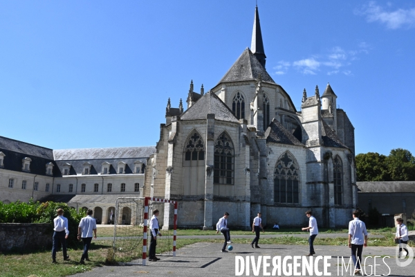 Lycée et collège catholiques de l Abbaye de Pontlevoy