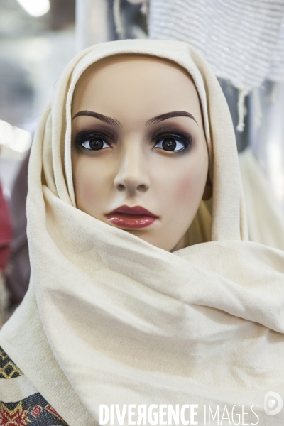 Magasin de vêtements musulman salon UOIF