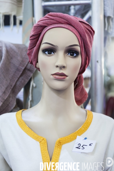 Magasin de vêtements musulman salon UOIF