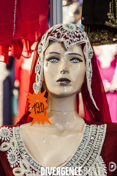 Magasin de vêtements musulman salon UOIF