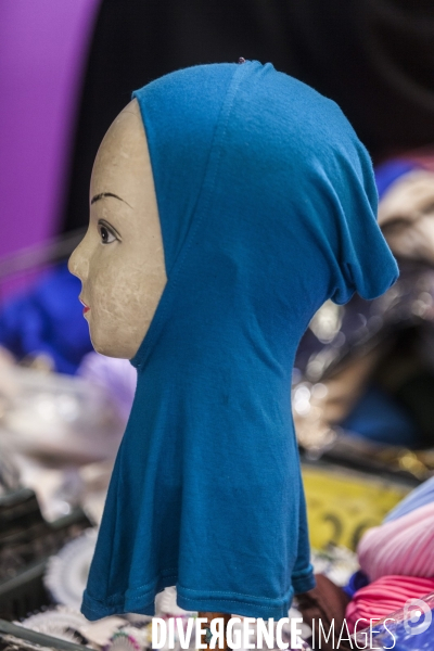Magasin de vêtements musulman salon UOIF