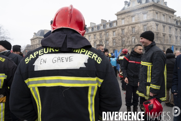 Manifestation contre la reforme des retraites, paris