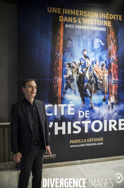 Franck ferrand visite chantier de la cite de l histoire, la defesne.