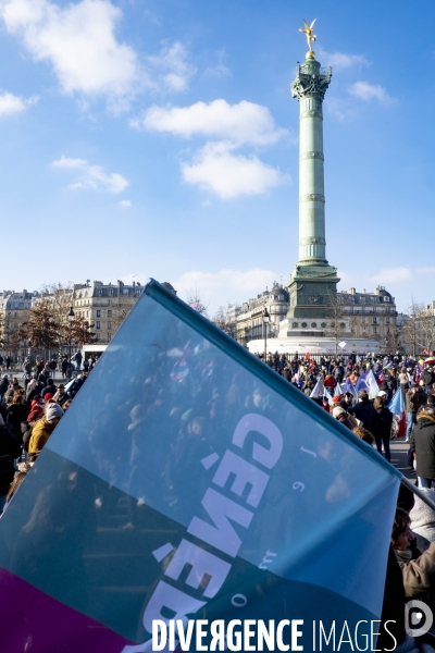 Les jeunes manifestent contre la réforme des retraites