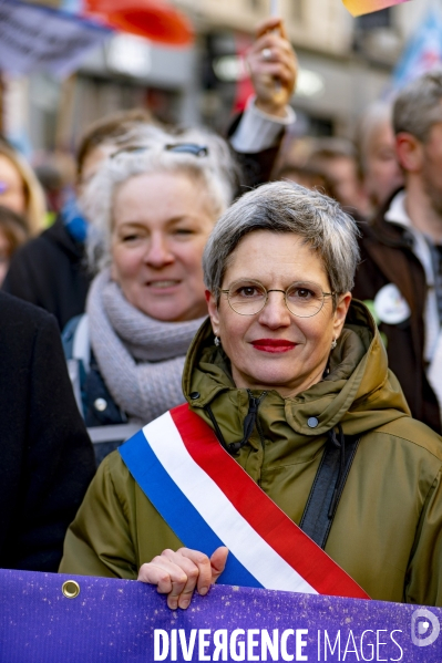 Les jeunes manifestent contre la réforme des retraites