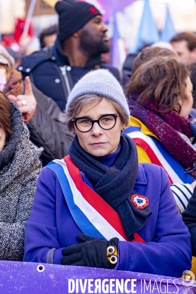 Les jeunes manifestent contre la réforme des retraites