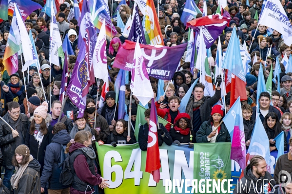 Les jeunes manifestent contre la réforme des retraites