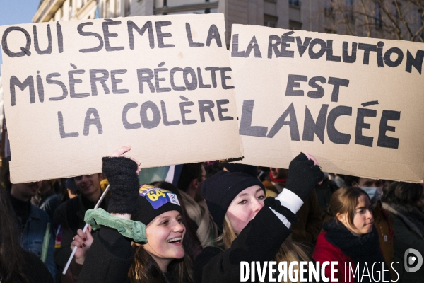 FRA-Manifestation-Reforme Retraite- Jeunes et LFI -Paris