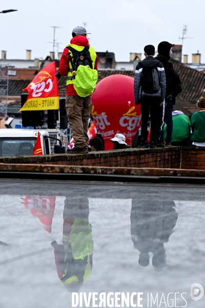 Toulouse : 1ere manifestation contre la reforme de la retraite