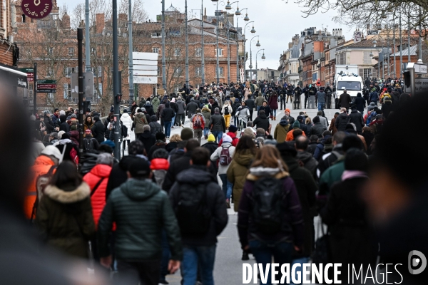 Toulouse : 1ere manifestation contre la reforme de la retraite