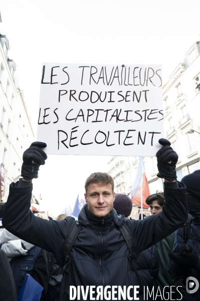 La jeunesse manifeste contre la reforme des retraites, à paris