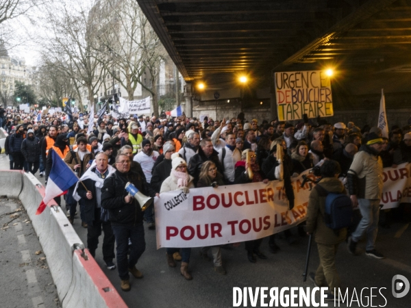 Fra - les artisans et boulangers dans la rue - paris