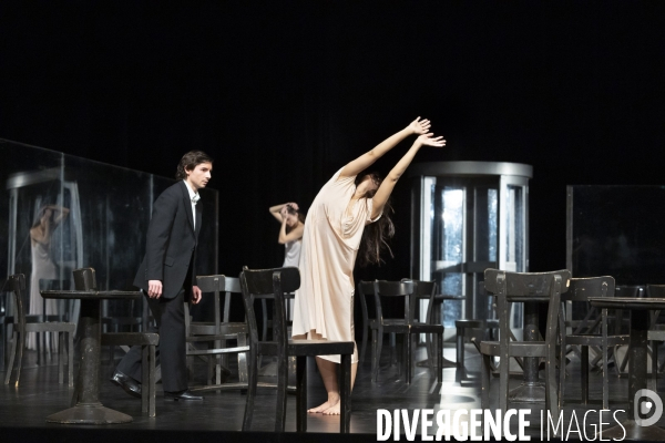 CAF¢ MÜLLER de Pina Bausch