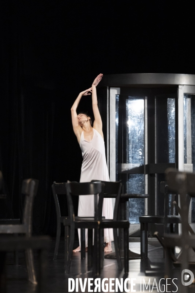 CAF¢ MÜLLER de Pina Bausch