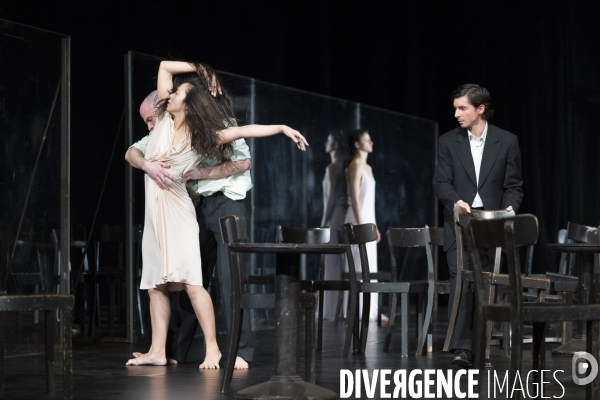 CAF¢ MÜLLER de Pina Bausch