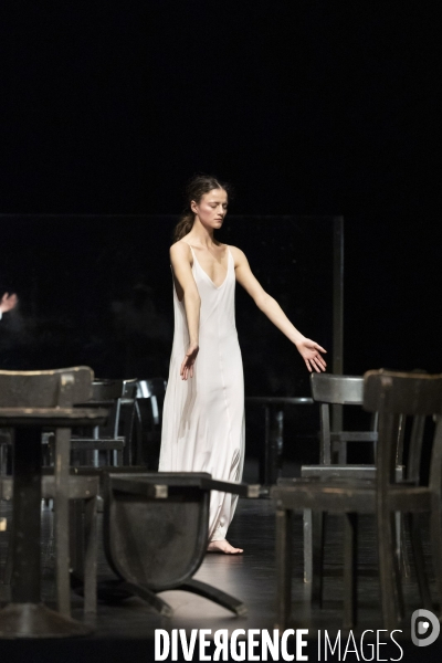 CAF¢ MÜLLER de Pina Bausch