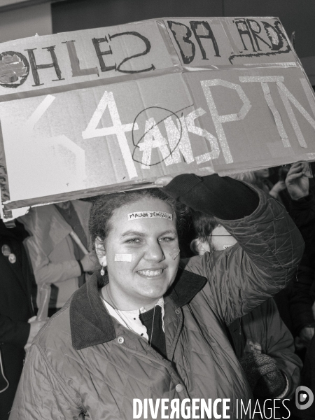 FRA-Manifestation-Reforme Retraite- Jeunes et LFI -Paris