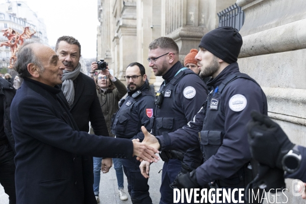 Eric ZEMMOUR devant la  Gare du Nord contre l insécurité dans les transports