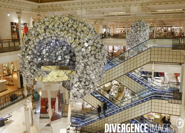 Subodh gupta  exposition sangam au bon marche