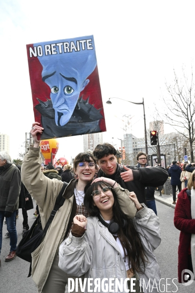 Les jeunes à la manifestation contre la reforme des retraites, paris