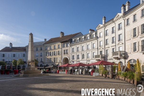 La ville nouvelle de Serris (Seine-et-Marne), accessible depuis Paris par le RER Val d Europe, et à deux pas de Disney Paris, championne de la location de meublés touristiques.