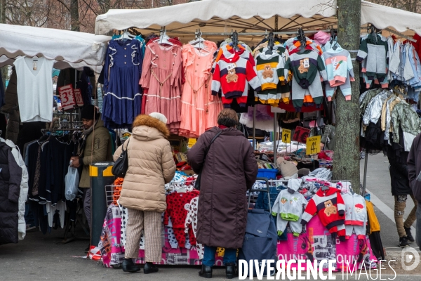 Le marché de Saint-Denis - Illustration