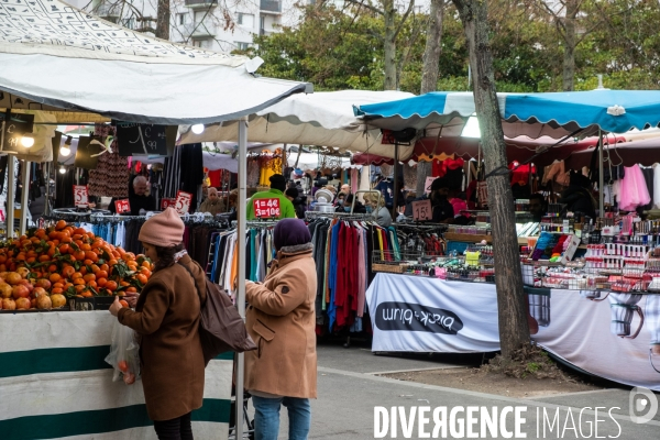 Le marché de Saint-Denis - Illustration