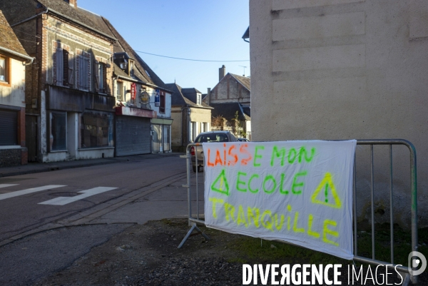 Contre la fermeture de classes dans l Eure