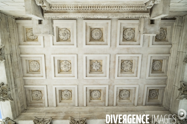 La Maison Carree de Nimes