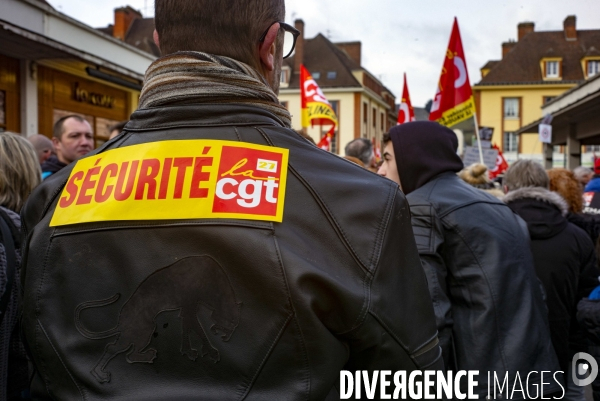 Evreux,les manifestations contre la réforme des retraites plus importantes en province