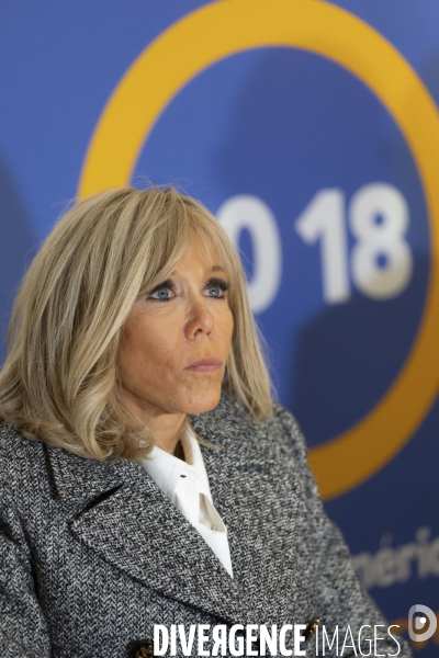 Brigitte MACRON rend visite à l association e-Enfance
