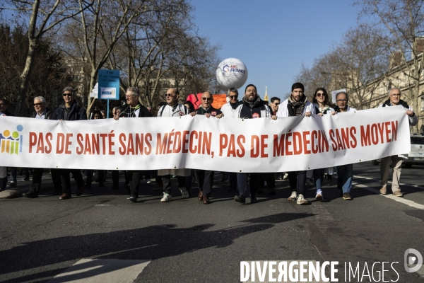 Manifestation des médecins libéraux contre l IPA