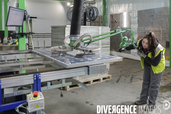 ENVIE 2E est une usine de recyclage de panneaux solaires photovoltaïques