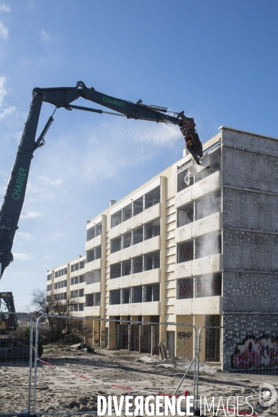 Demolition du Signal