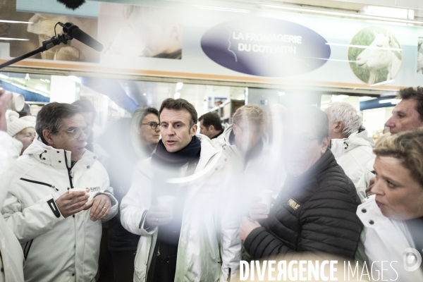 Emmanuel Macron visite le marché de Rungis.