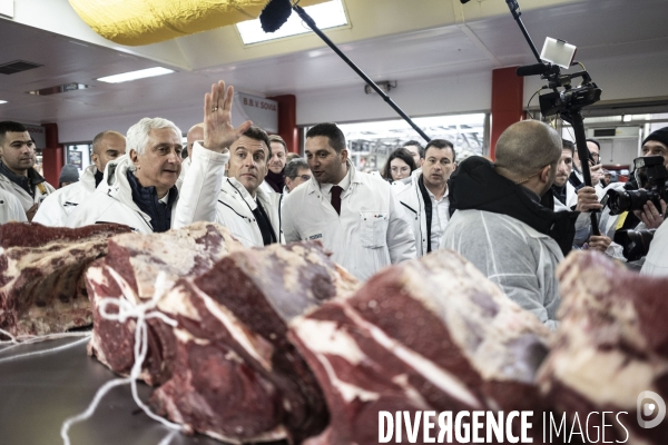 Emmanuel Macron visite le marché de Rungis.