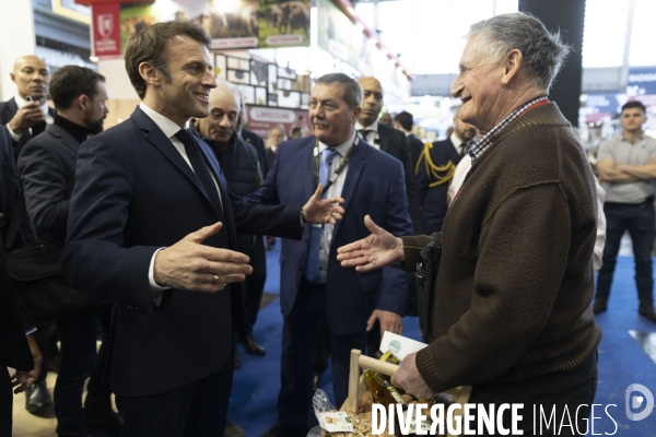 Emmanuel MACRON visite le Salon de l Agriculture