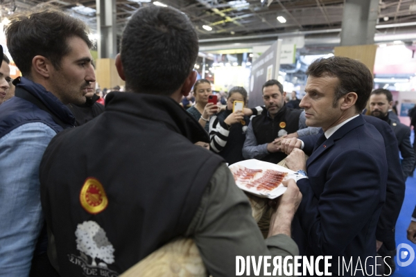 Emmanuel MACRON visite le Salon de l Agriculture