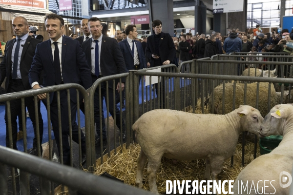 Emmanuel MACRON visite le Salon de l Agriculture