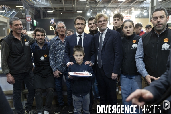 Emmanuel MACRON visite le Salon de l Agriculture