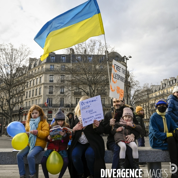 Guerre en UKRAINE. Manifestation pour l anniversaire de l invasion RUSSE en UKRAINE. Le 25.02.2023. Demonstration for the anniversary of the Russian invasion in Ukraine.