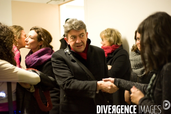 Jean-Luc Mélenchon à la rencontre des habitantes du foyer internationale des travailleuses, Paris, 06/02/2012